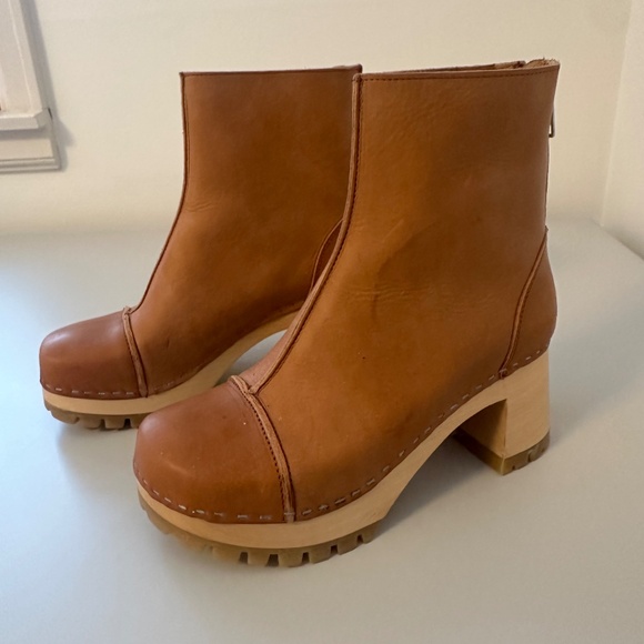 Swedish Hasbeens Stitchy Boots in Light Brown | Size 36 - Picture 5 of 11